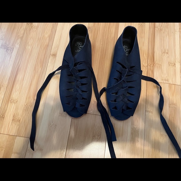 - Jeffrey Campbell XO Urban Outfitters : lace up shoes/sandals - Picture 3 of 12